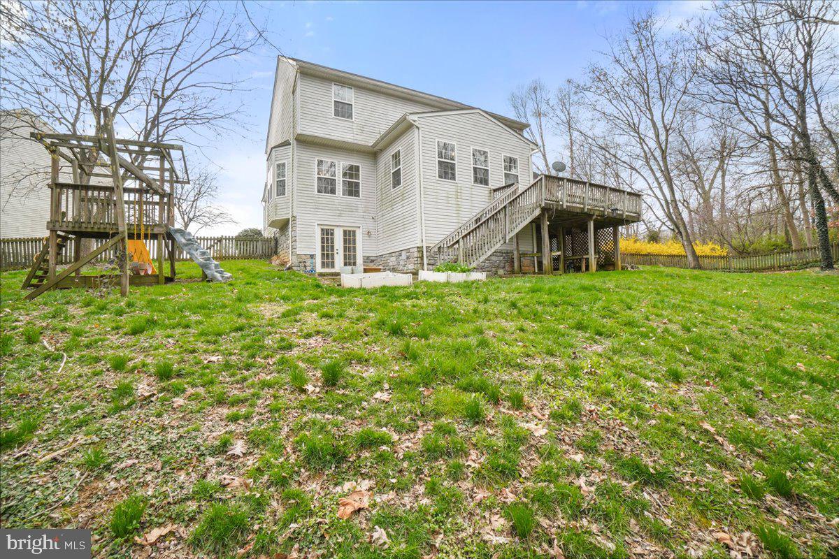 LOCUST HILL - Residential