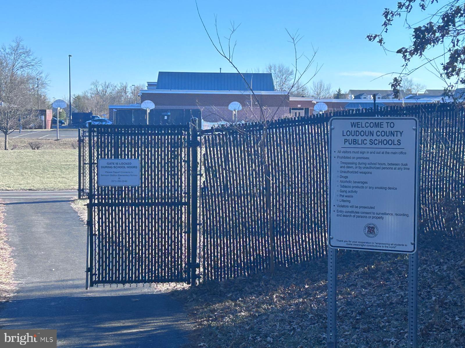 ASHBURN OVERLOOK - Residential Lease