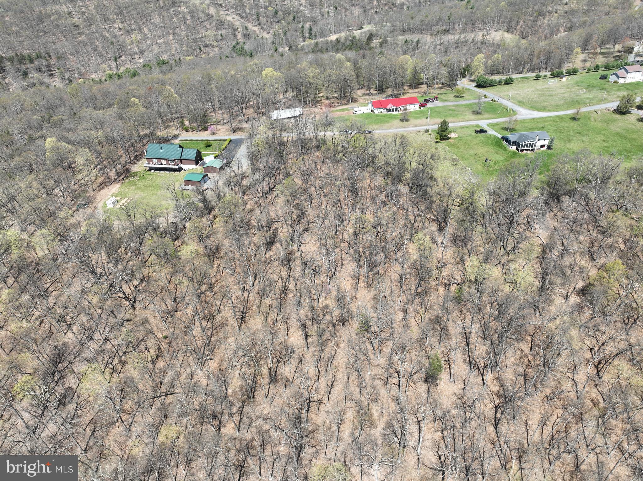 COMMUNITY KNOLLS - Land