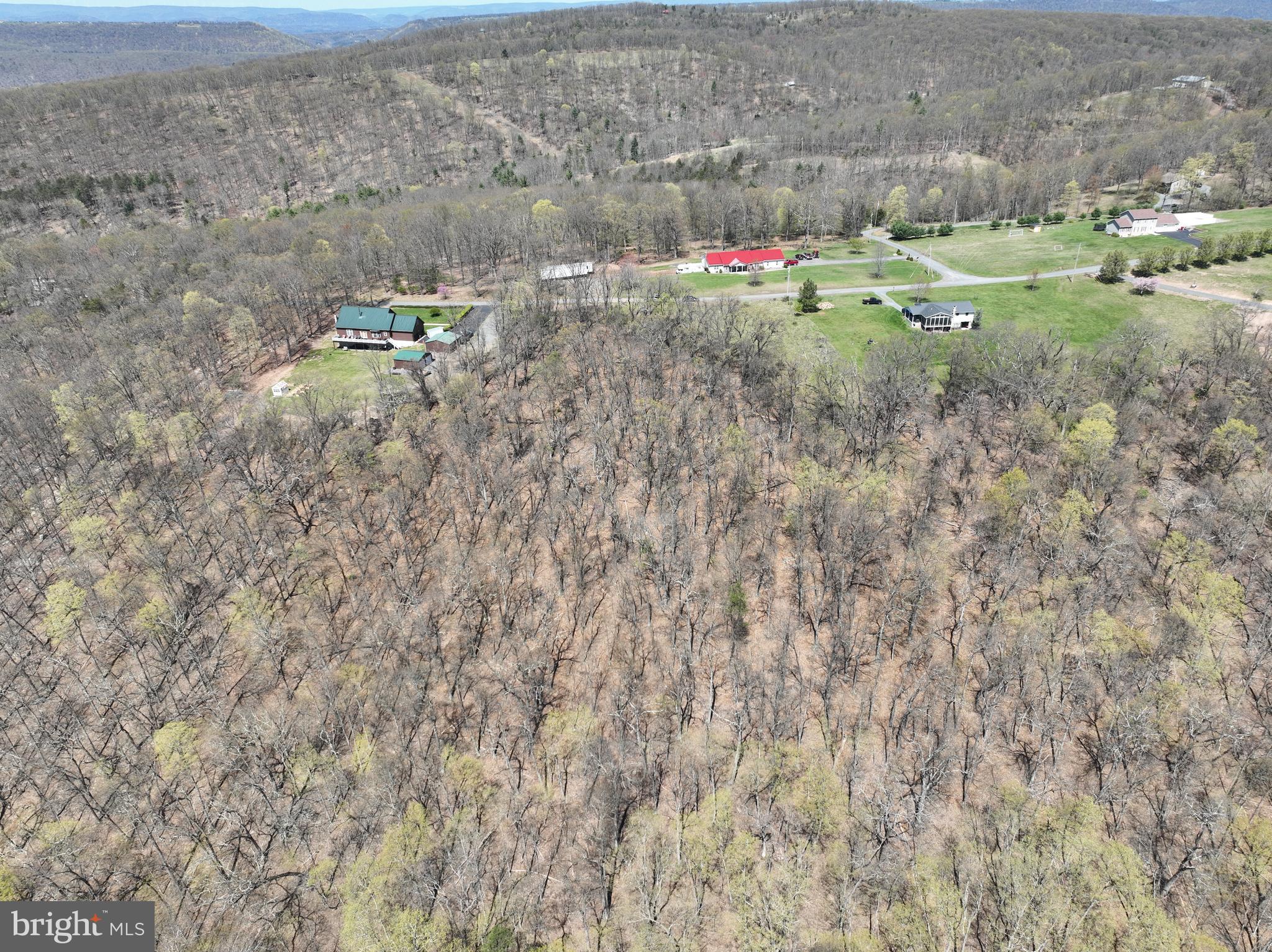 COMMUNITY KNOLLS - Land