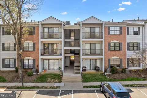 81 Fisher Drive, Franklin Park, NJ MLS: NJSO2004360
