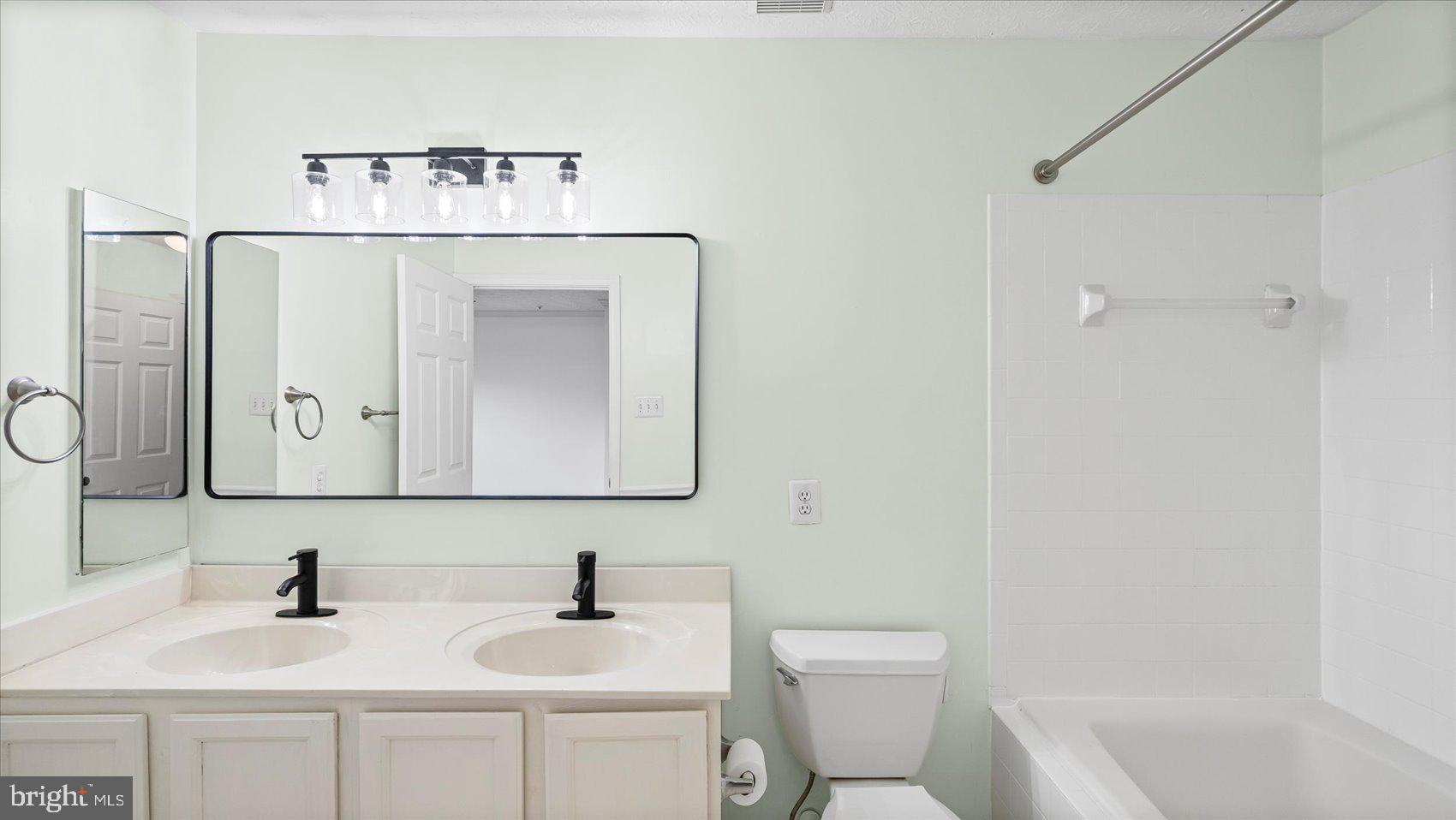 CASTLE STONE AT WHITE MARSH - Residential