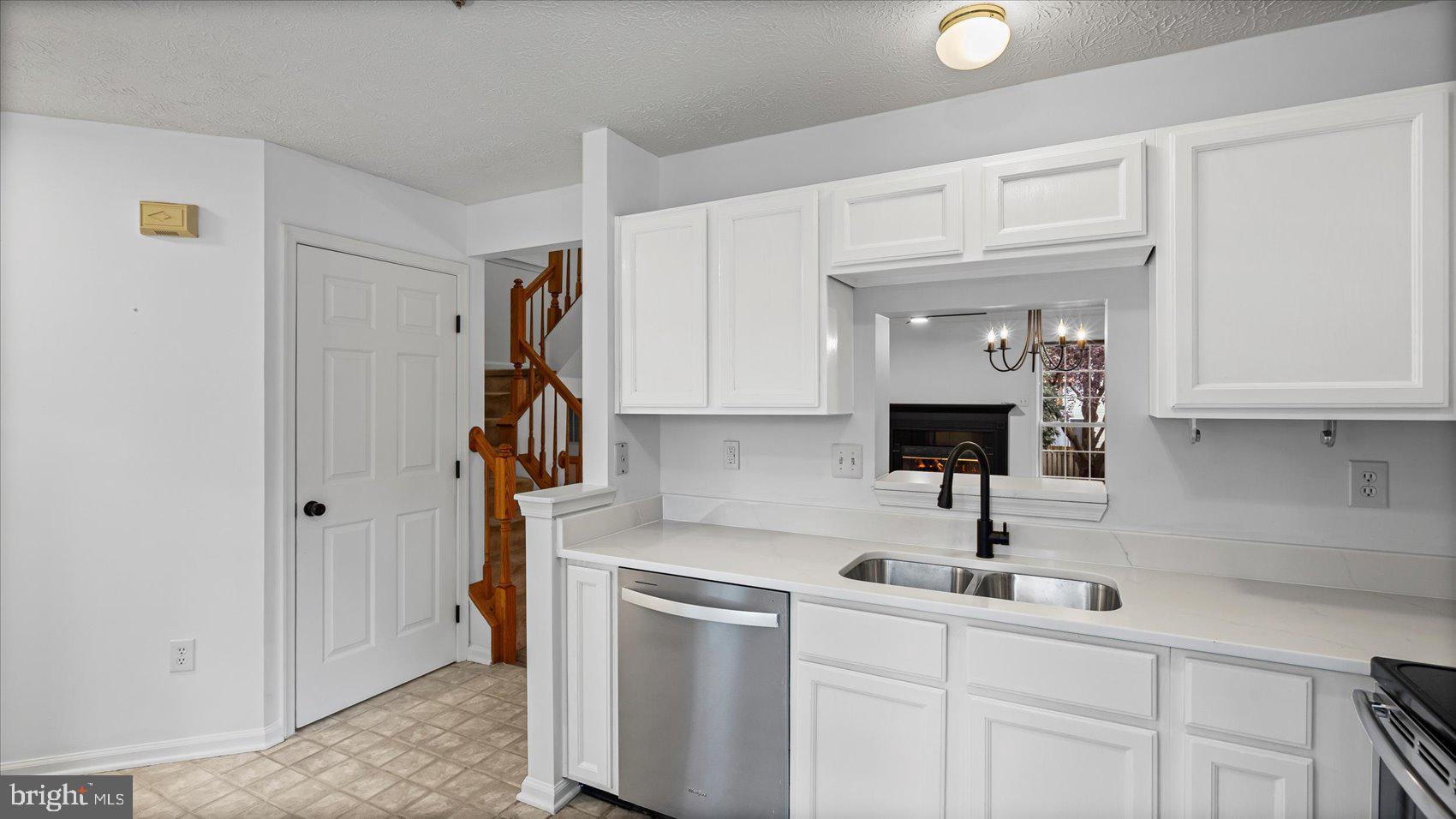 CASTLE STONE AT WHITE MARSH - Residential