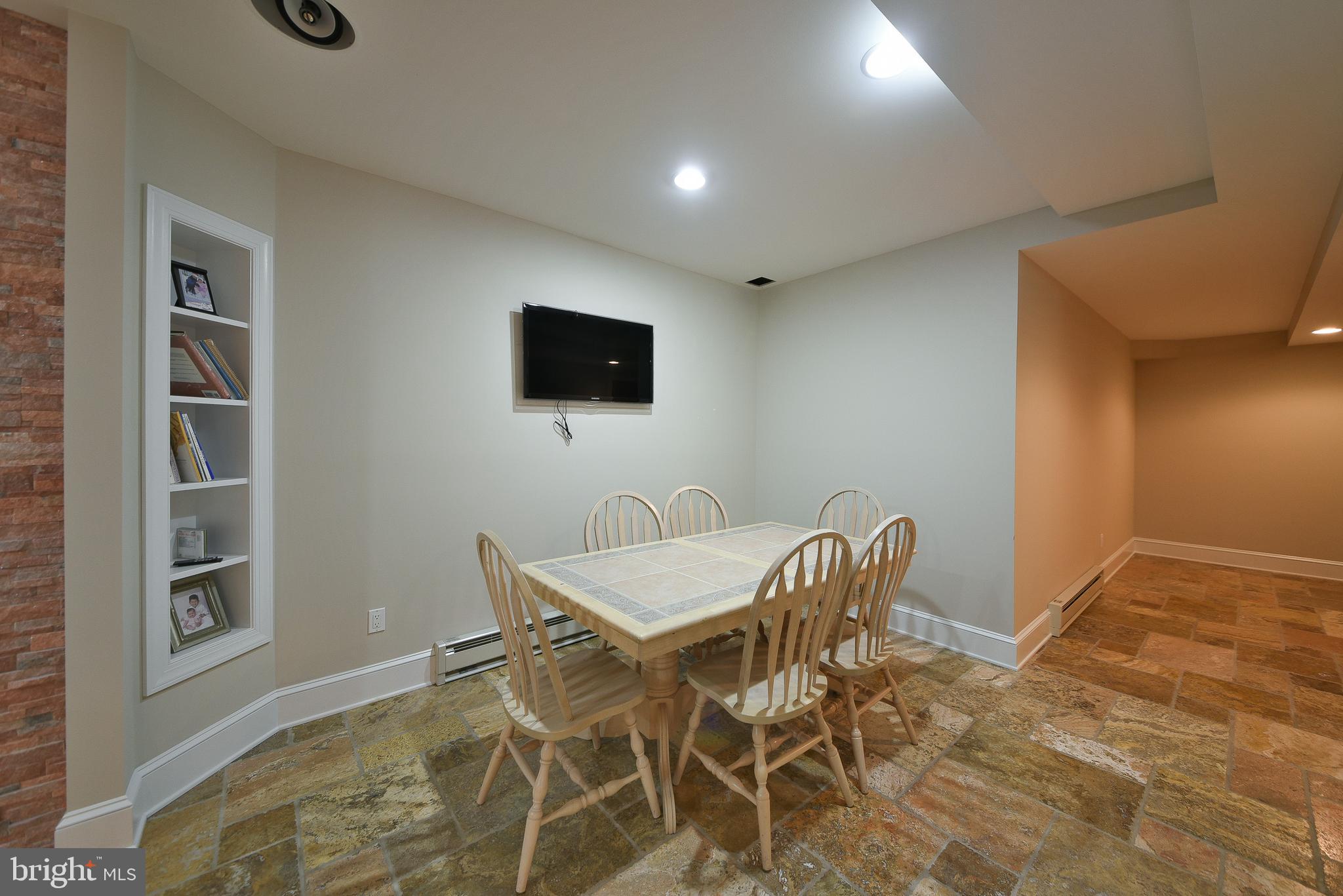 PRESERVE AT SQUIRE CHEYNEY FARM - Residential