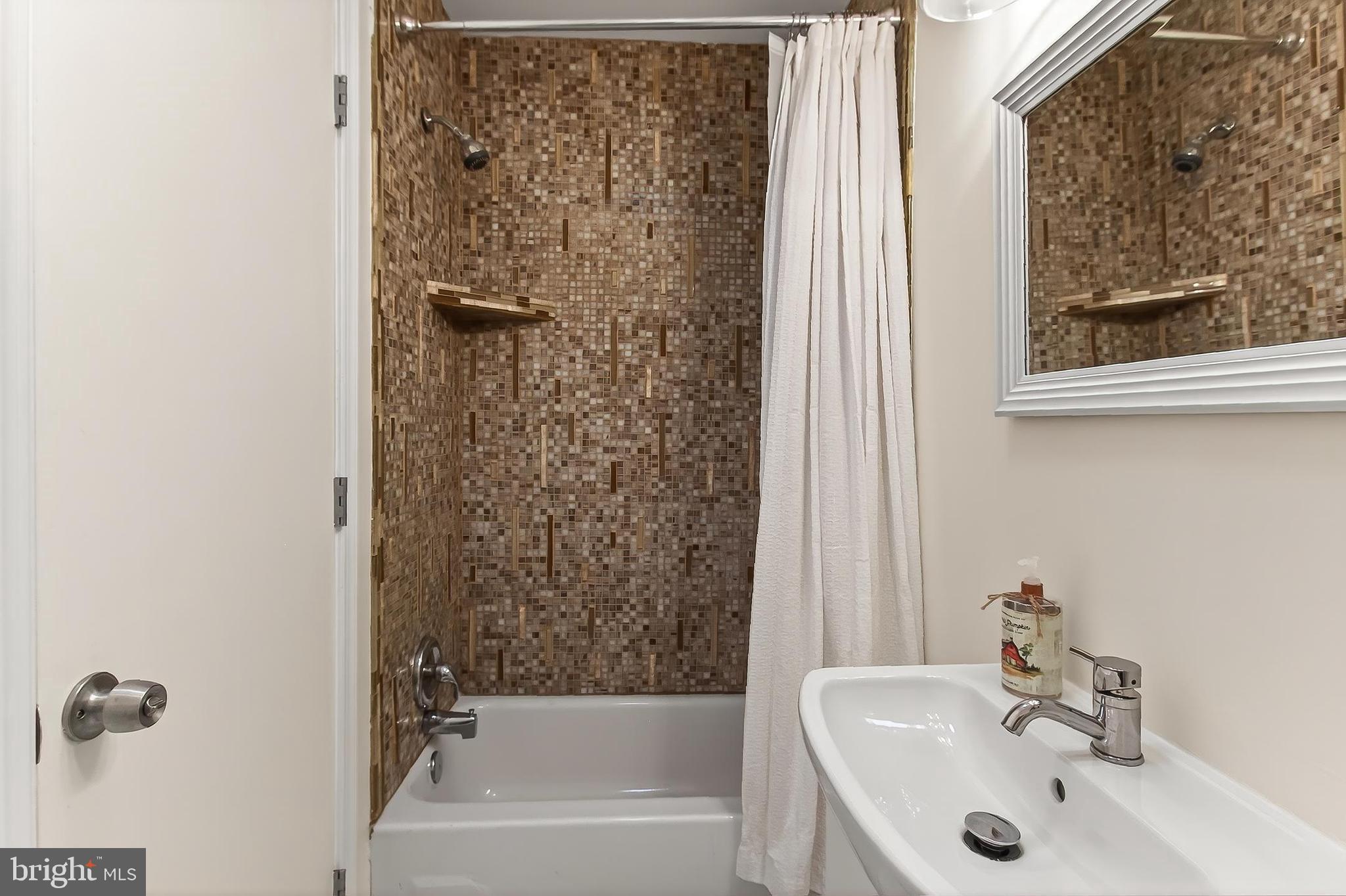 KINGS PARK WEST - Residential