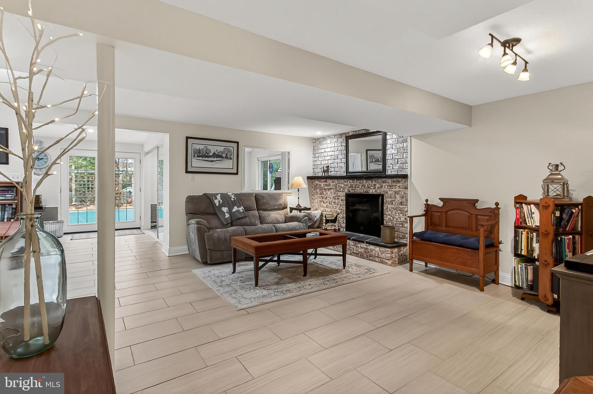 KINGS PARK WEST - Residential