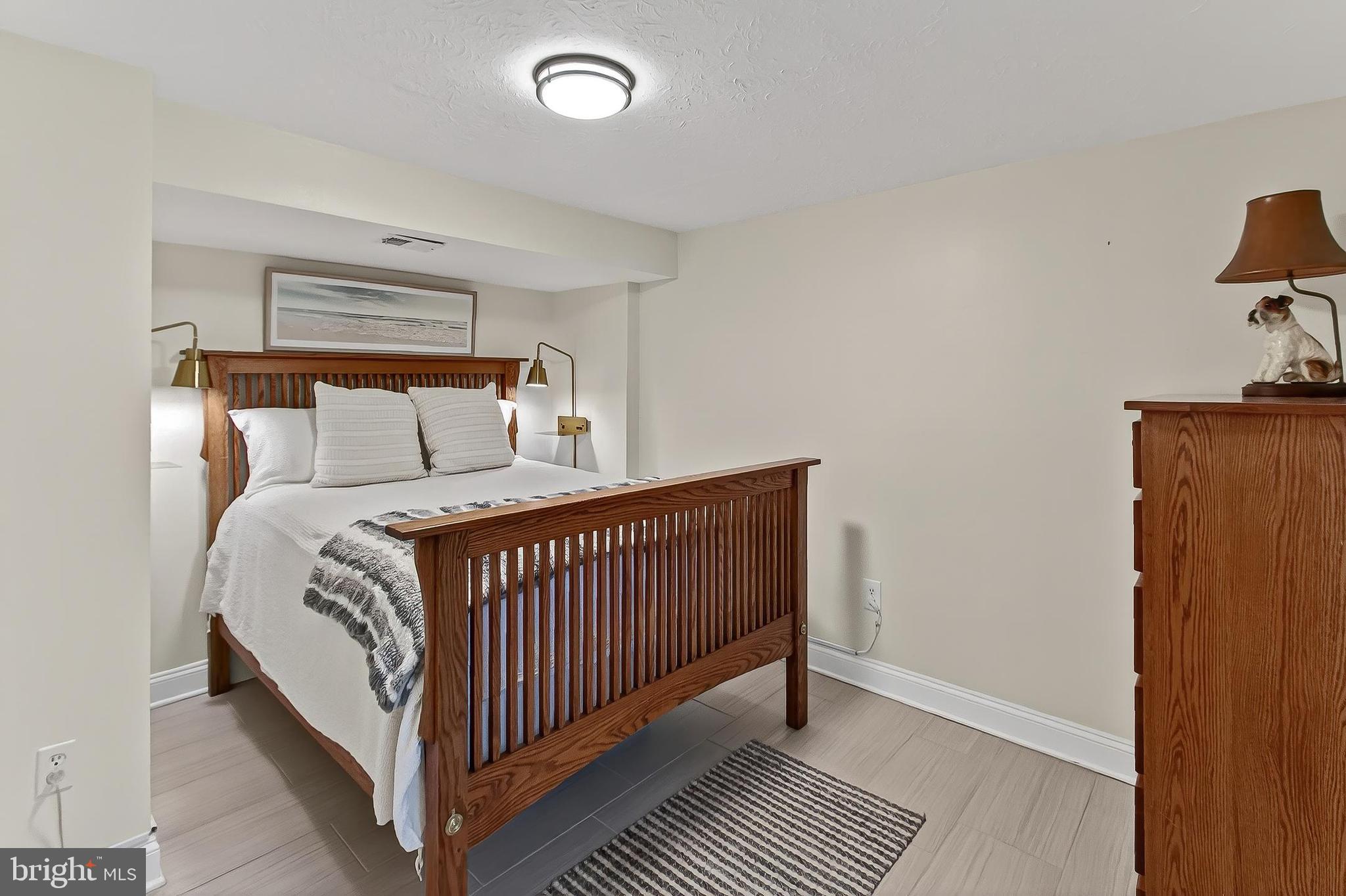 KINGS PARK WEST - Residential