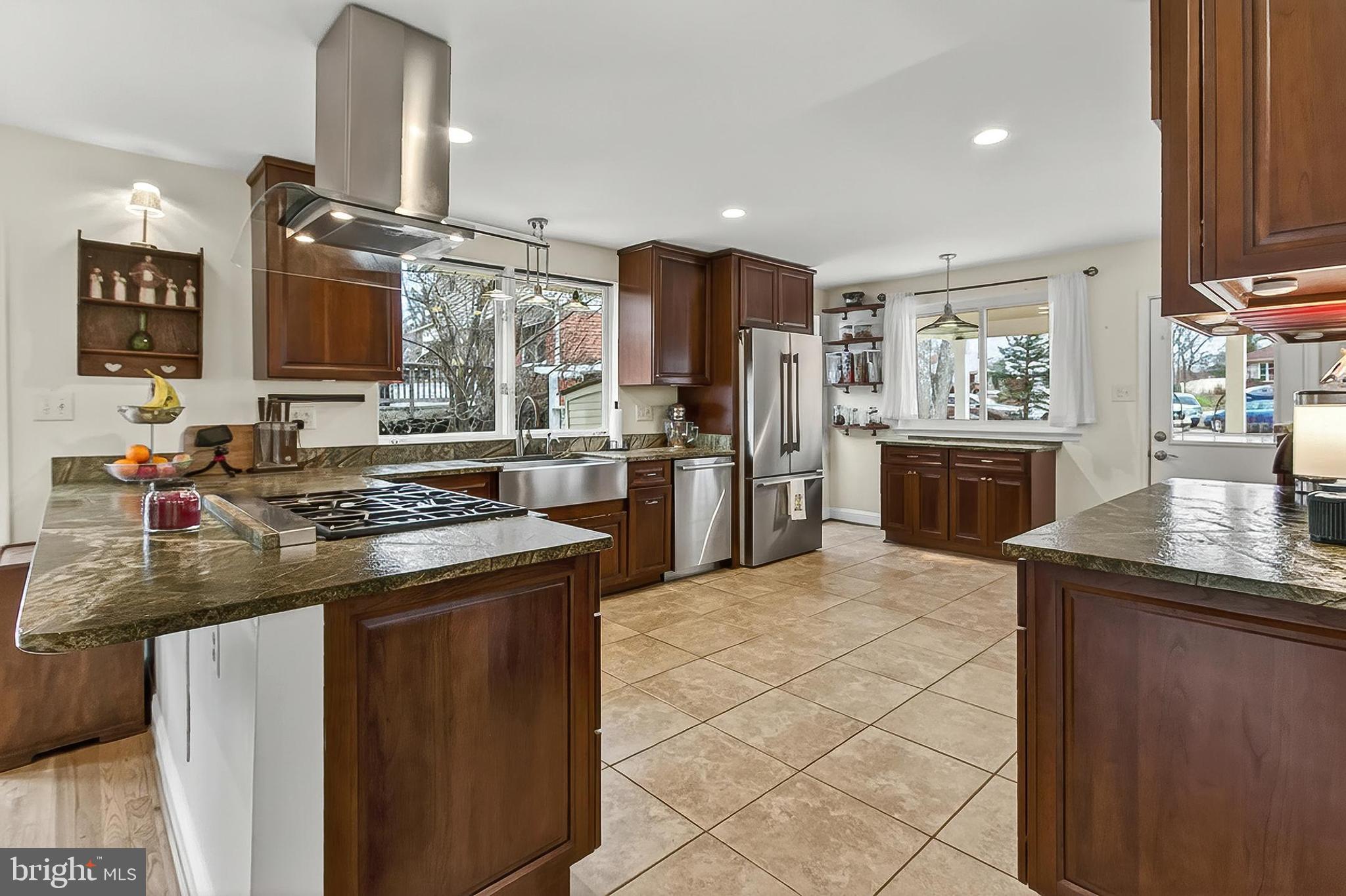 KINGS PARK WEST - Residential