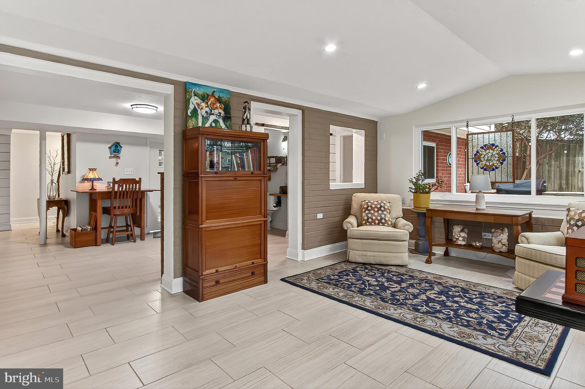 KINGS PARK WEST - Residential