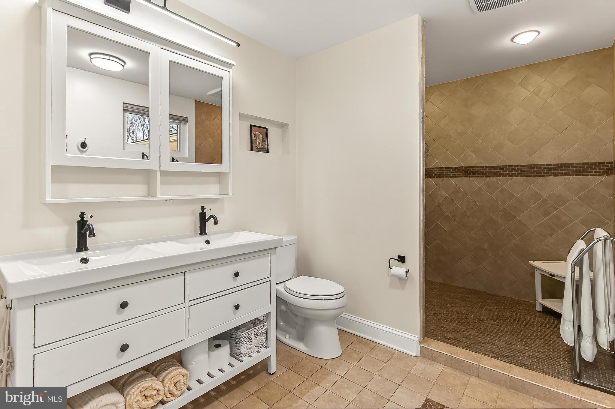 KINGS PARK WEST - Residential