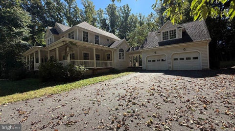 Photo of 4738 Holly Avenue, FAIRFAX, VA 22030 (MLS # VAFX2344990)