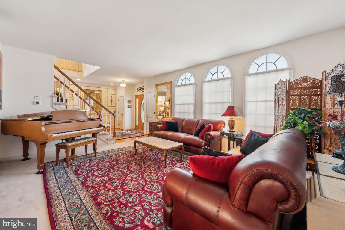 1 RESERVE COURT