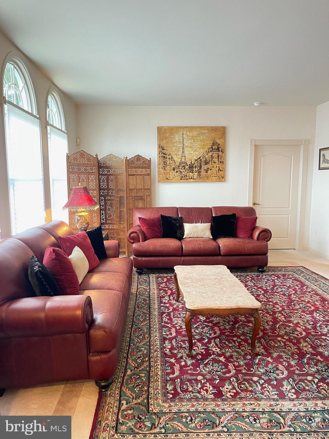 1 RESERVE COURT