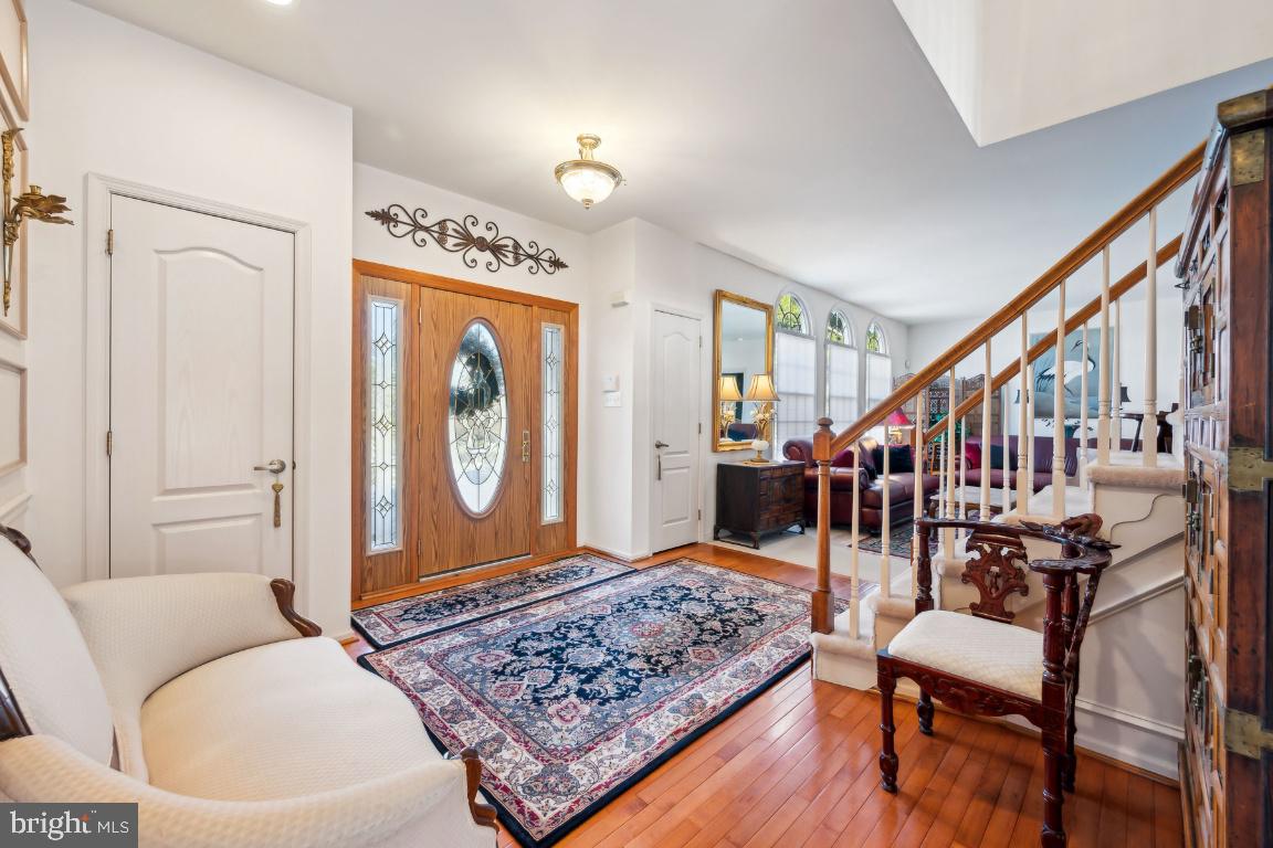 1 RESERVE COURT