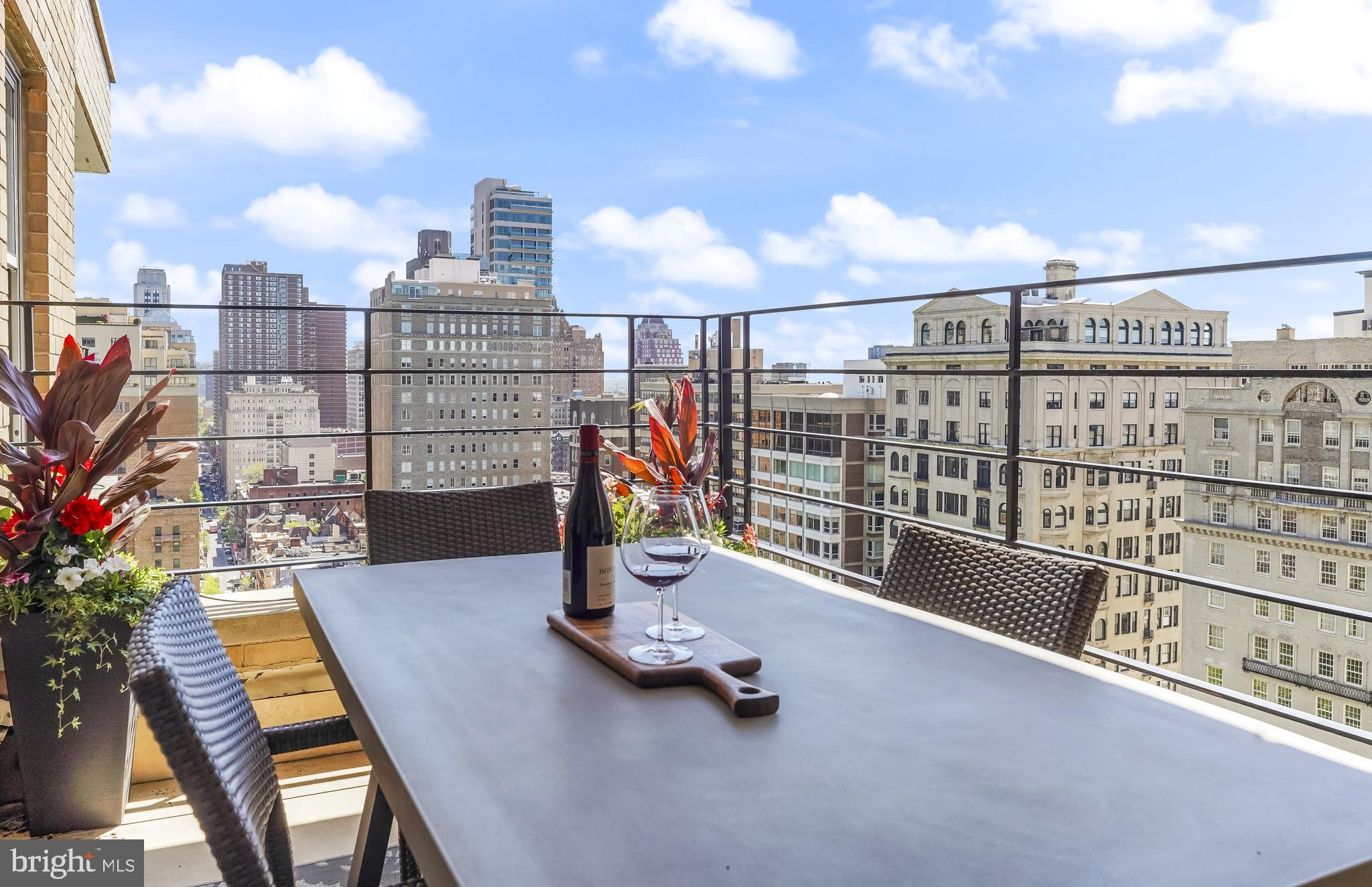 RITTENHOUSE SQUARE - Residential