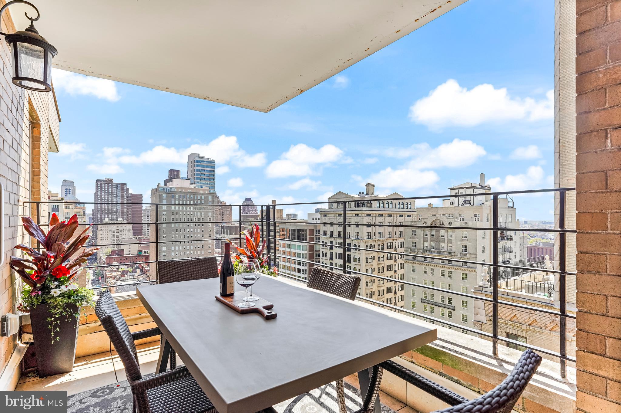 RITTENHOUSE SQUARE - Residential