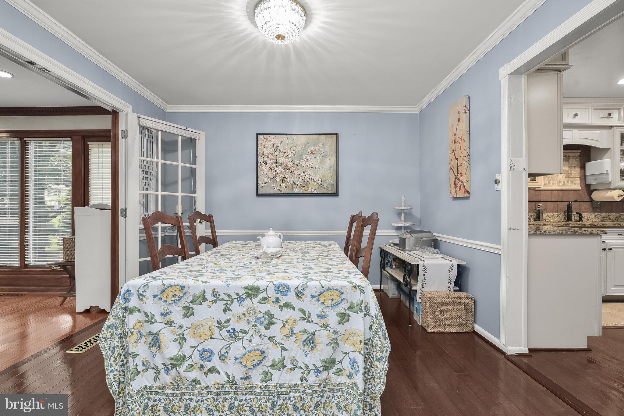 LAYTONSVILLE KNOLLS - Residential