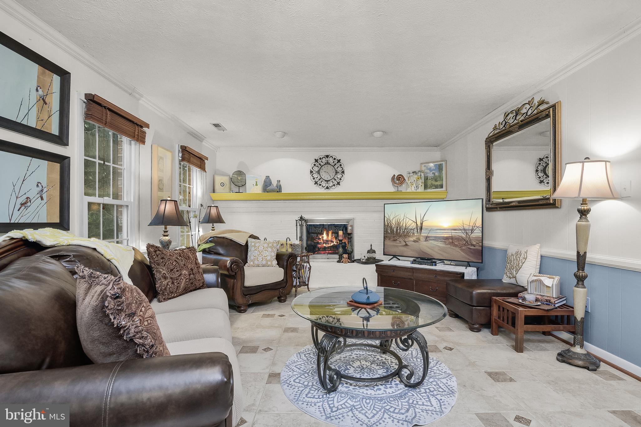 LAYTONSVILLE KNOLLS - Residential