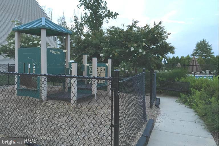 LAUREL HIGHLANDS - Residential Lease