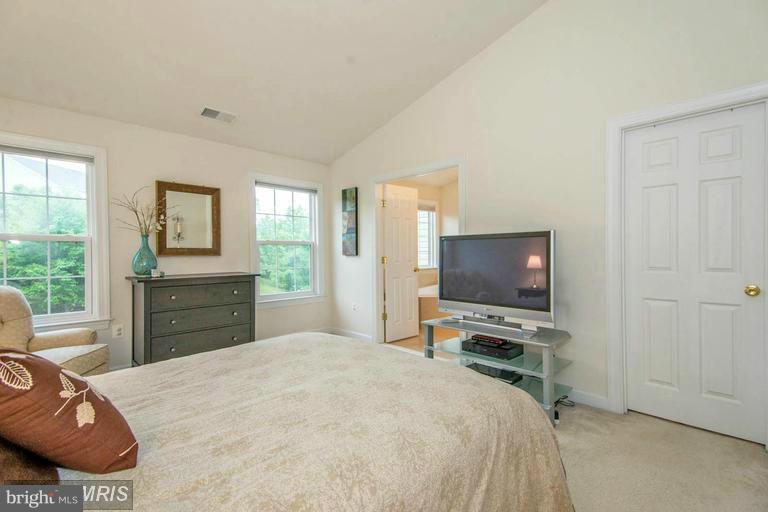 LAUREL HIGHLANDS - Residential Lease