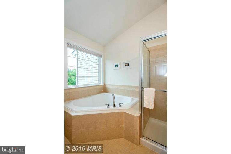 LAUREL HIGHLANDS - Residential Lease