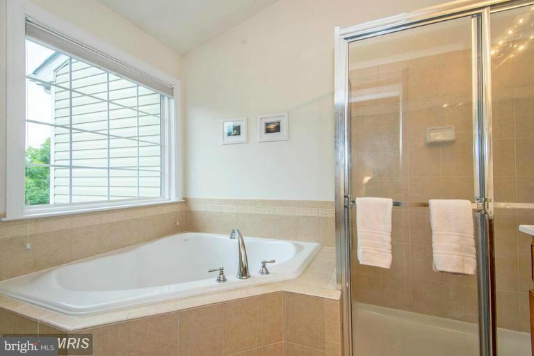 LAUREL HIGHLANDS - Residential Lease