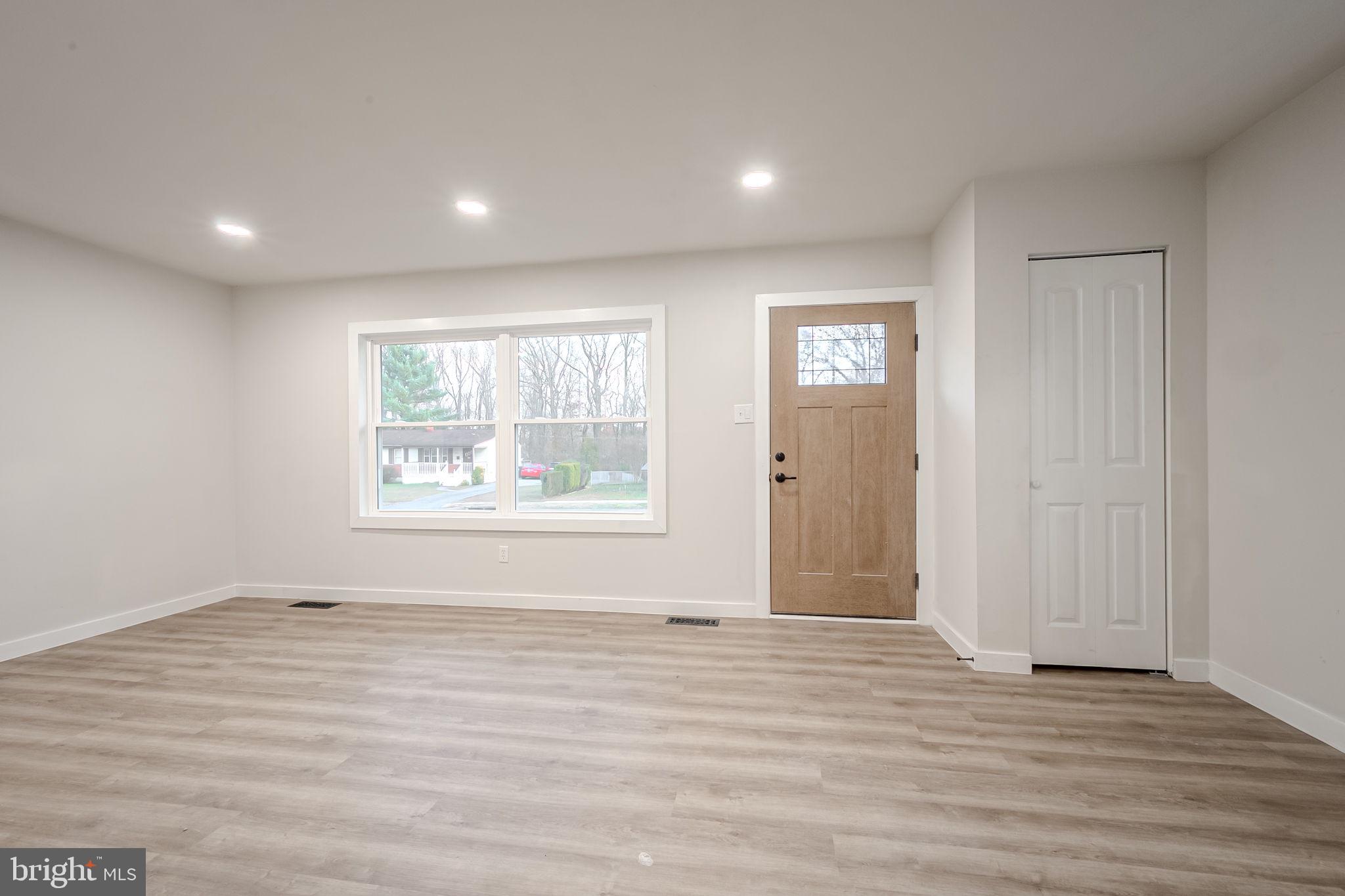 415 TAMARA CIRCLE