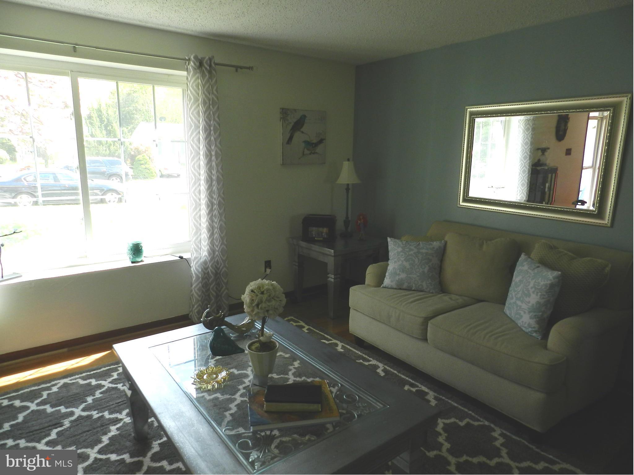 ROLLINGWOOD VILLAGE - Residential Lease