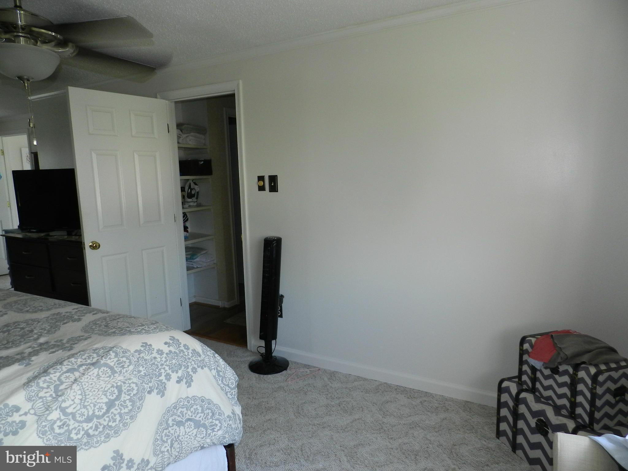 ROLLINGWOOD VILLAGE - Residential Lease