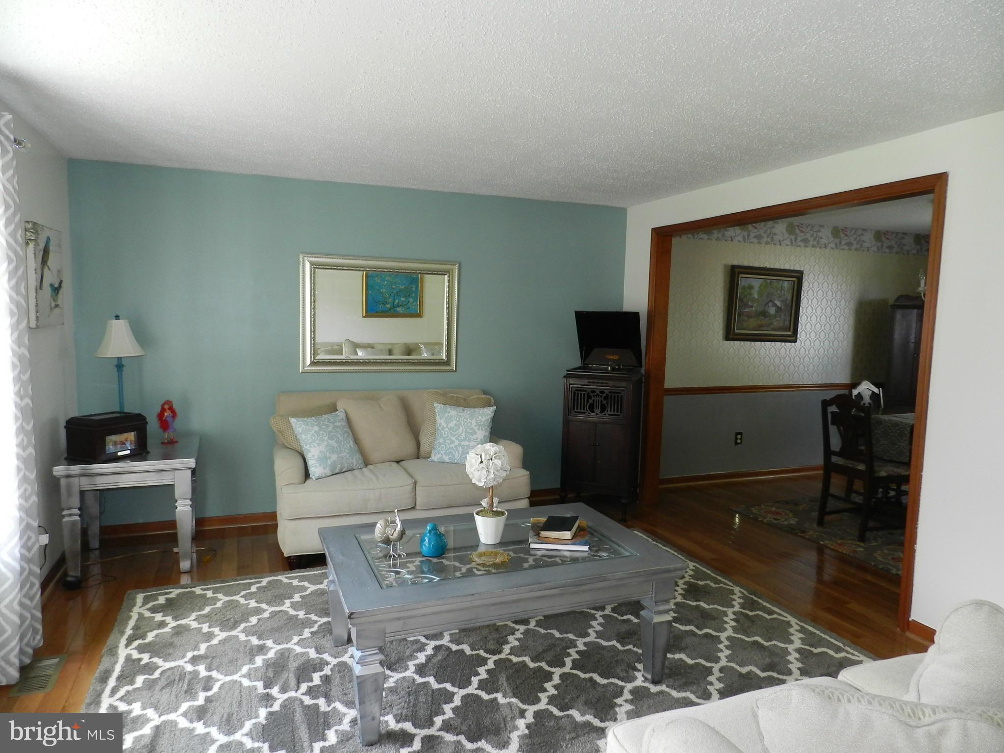 ROLLINGWOOD VILLAGE - Residential Lease