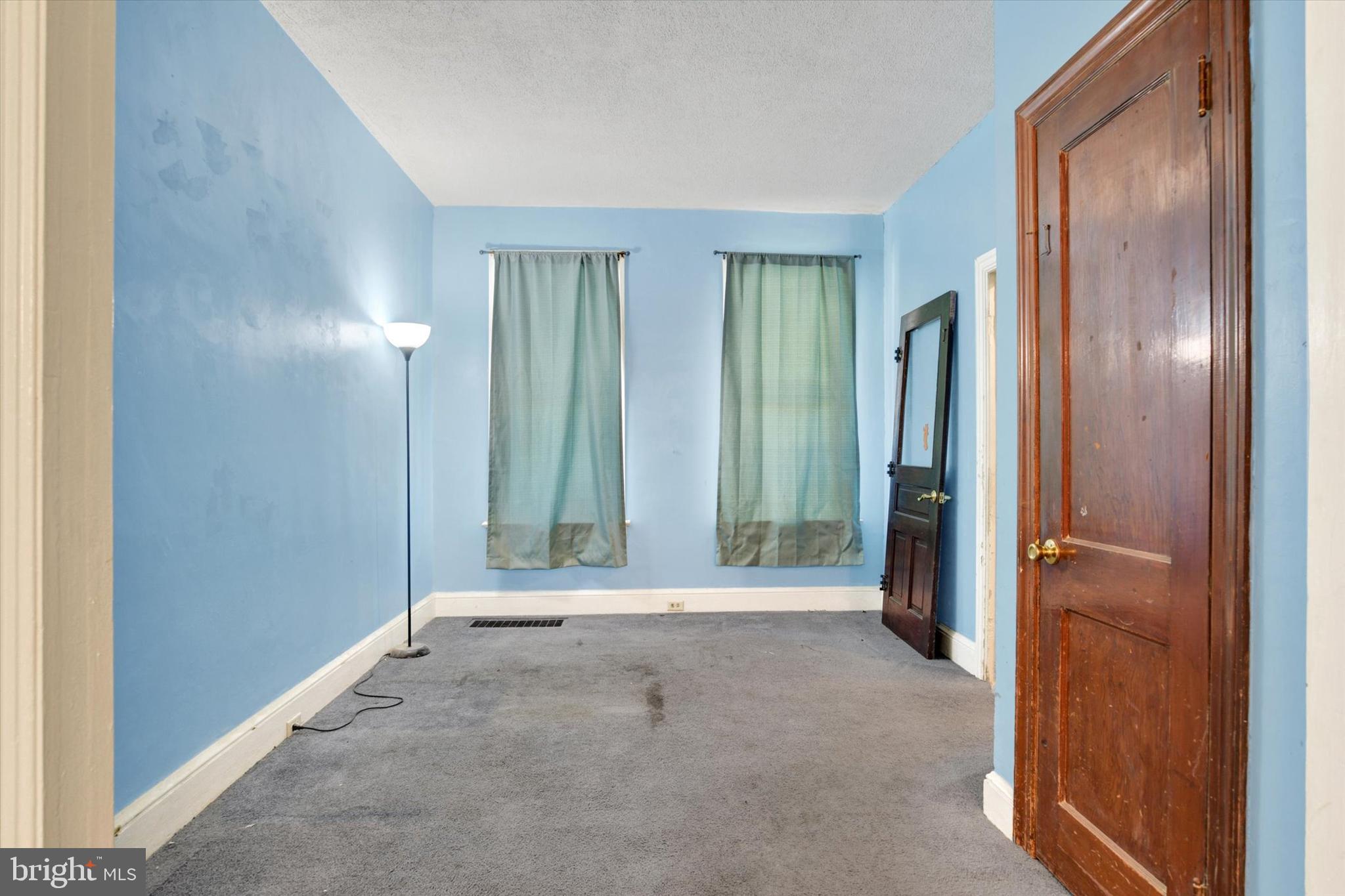 LEBANON CITY - Residential