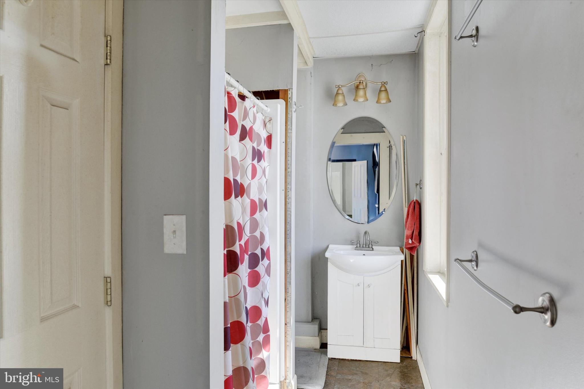 LEBANON CITY - Residential