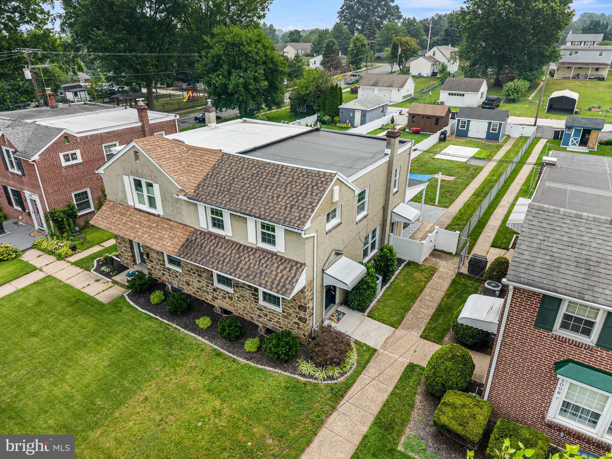 1006 W BRIDGE STREET