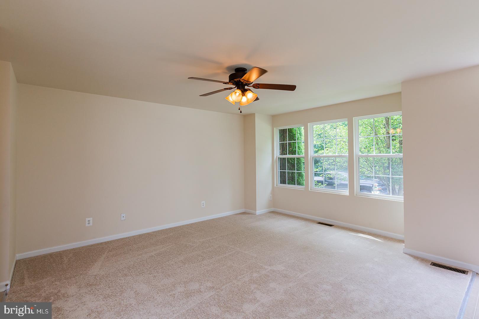 HAWTHORNE RIDGE - Residential