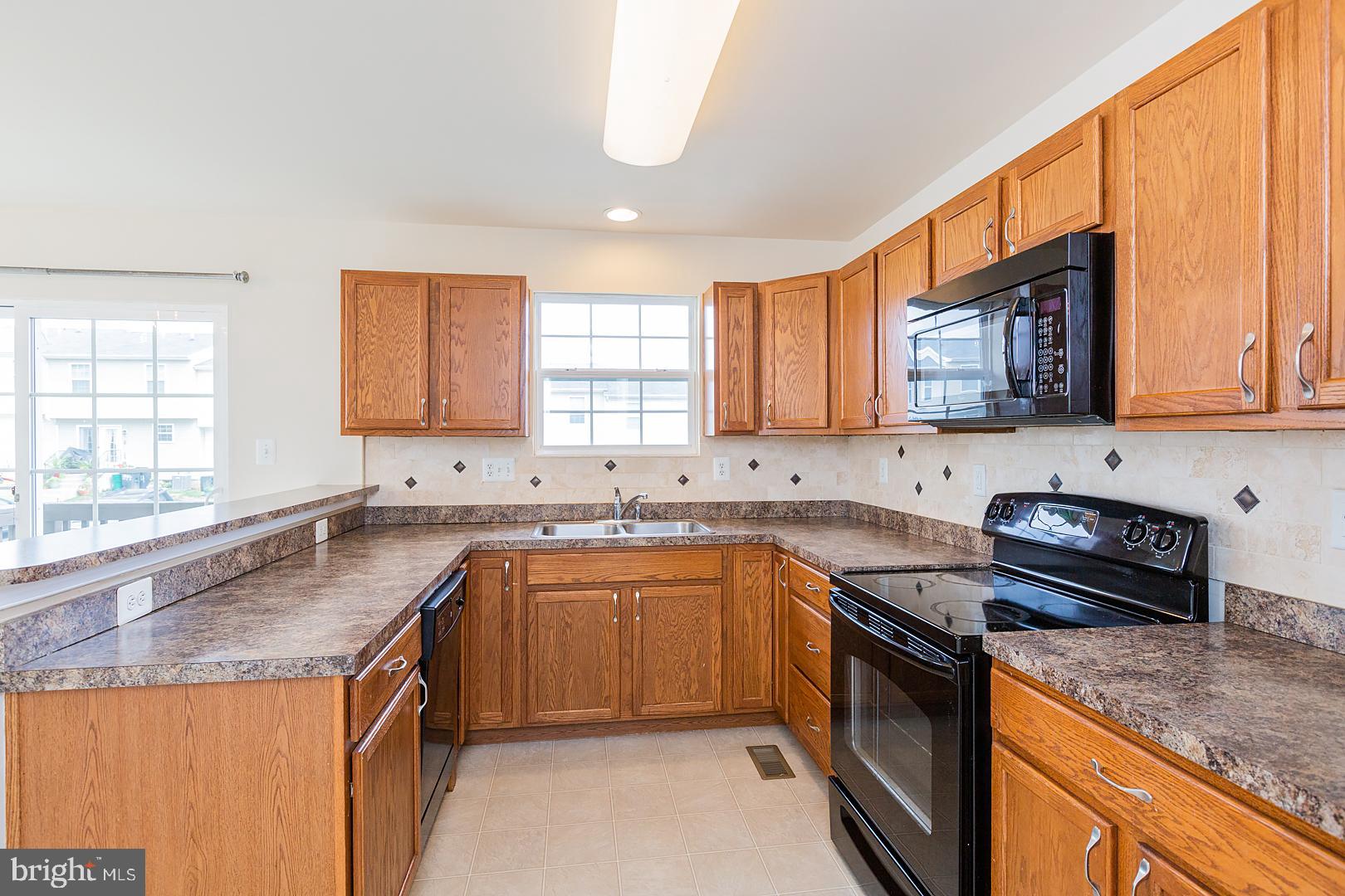 HAWTHORNE RIDGE - Residential