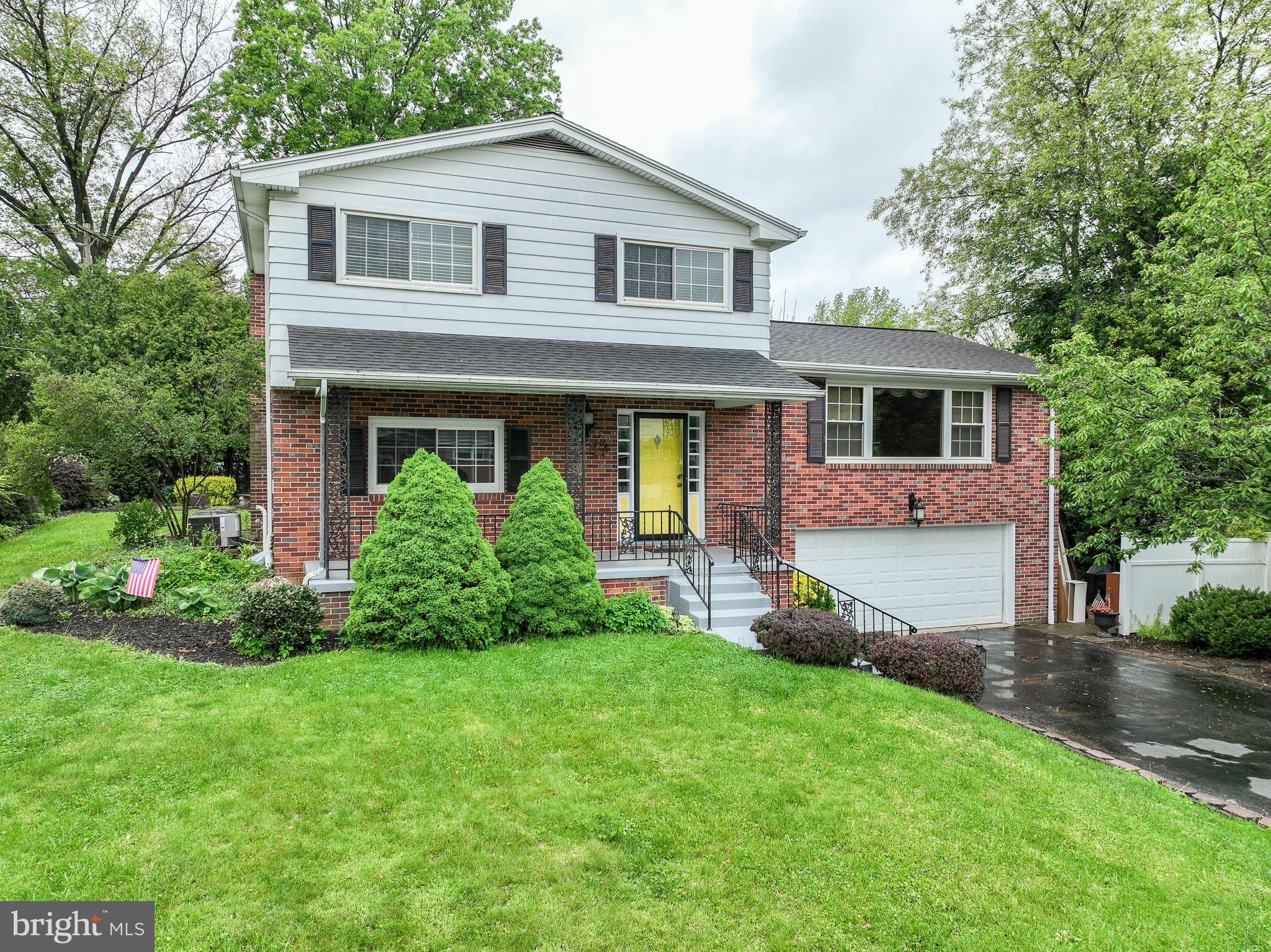 420 CORTLEIGH DRIVE