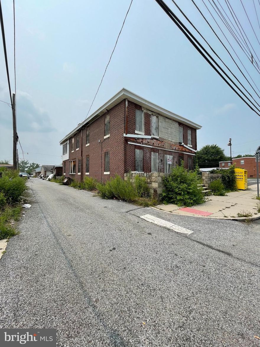 3,222 Sq Ft Single family home.  Detached garage.  Home has great potential.