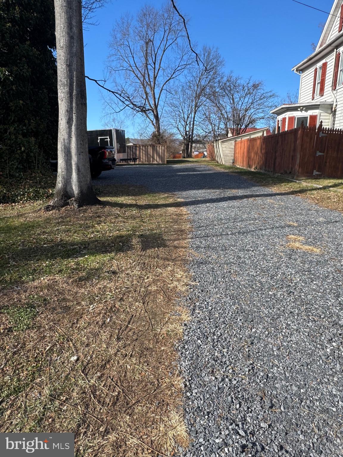 STRASBURG - Residential Lease