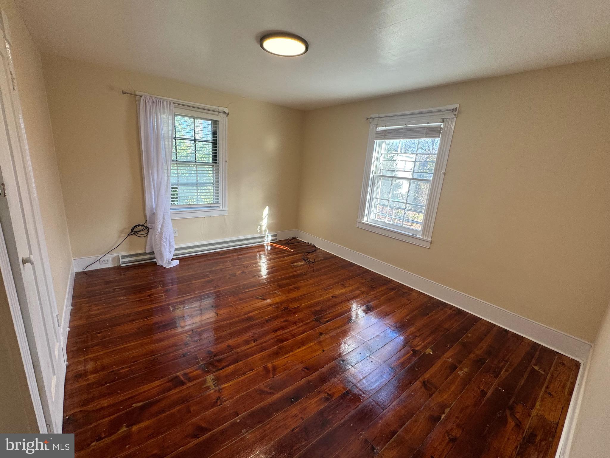 STRASBURG - Residential Lease