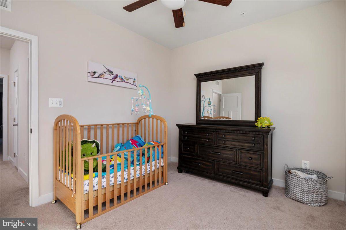 CREEKSIDE VILLAGE - Residential