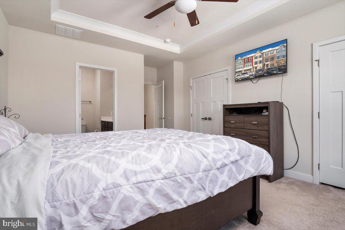 CREEKSIDE VILLAGE - Residential