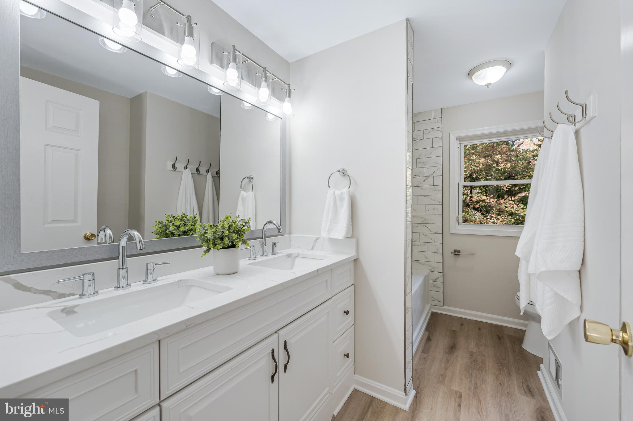 FRANKLIN FARM - Residential