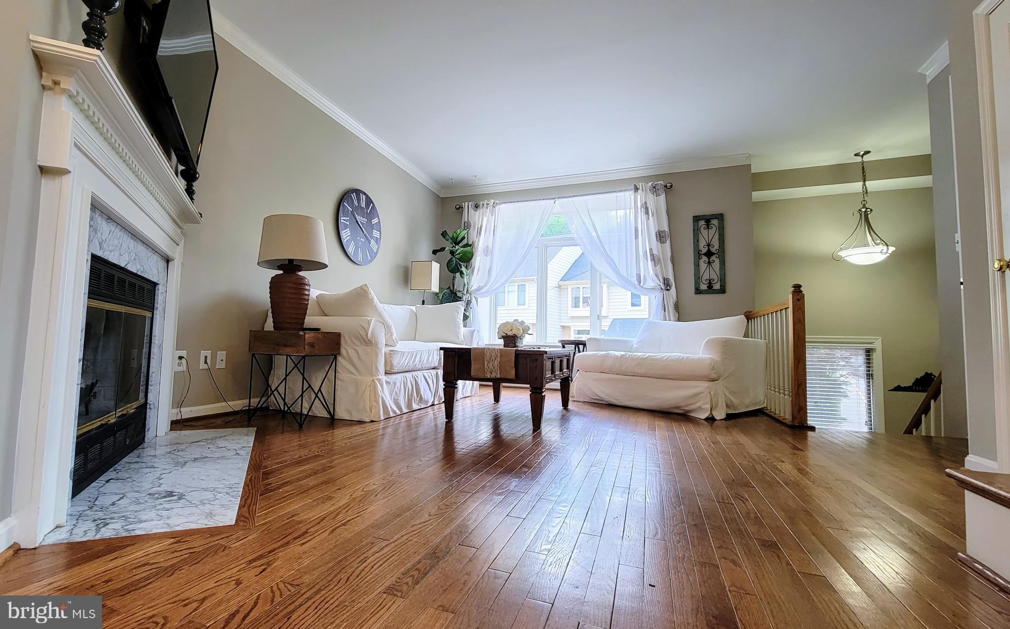 THE TOWNS OF OCCOQUAN MI - Residential Lease