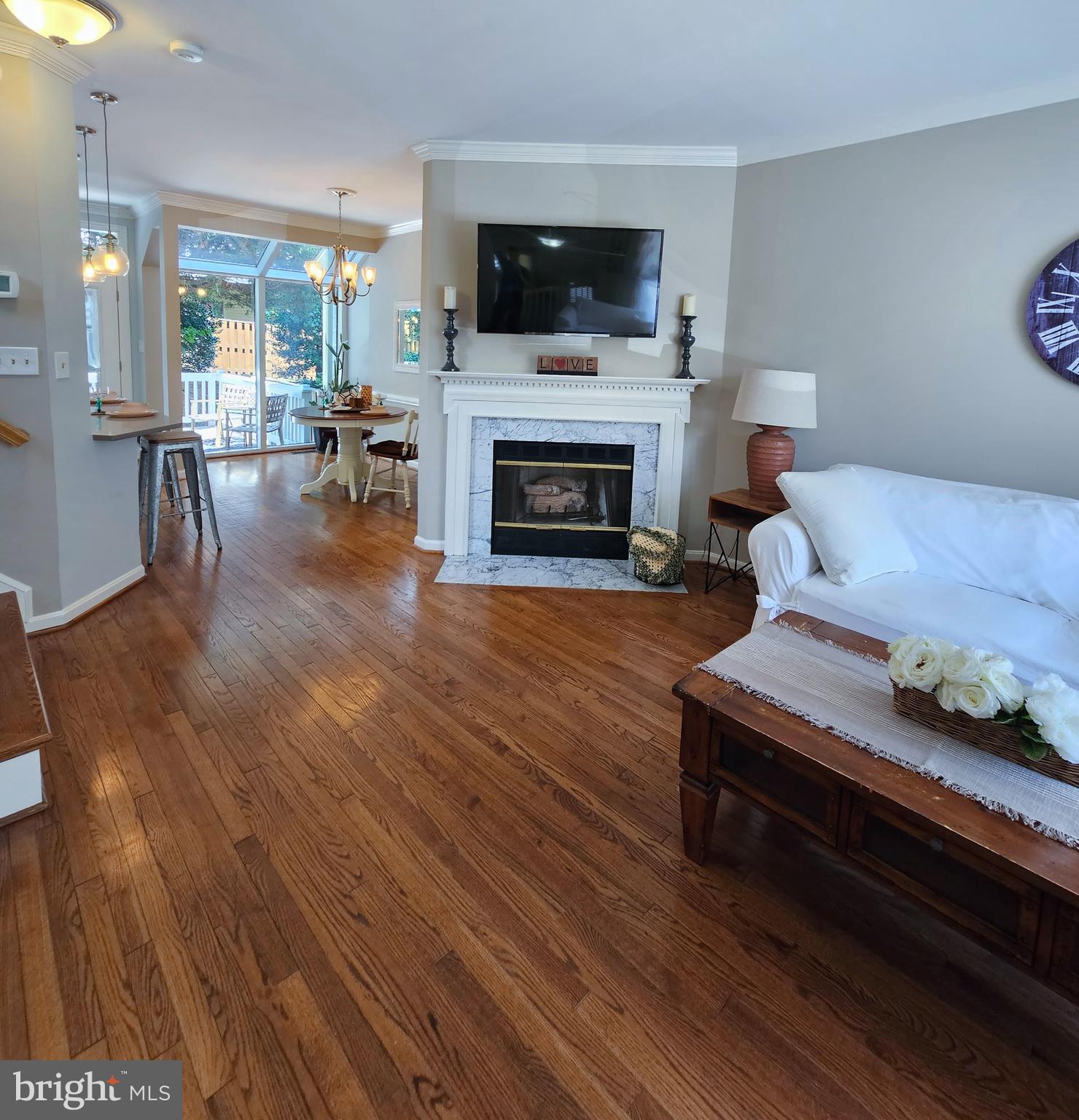 THE TOWNS OF OCCOQUAN MI - Residential Lease