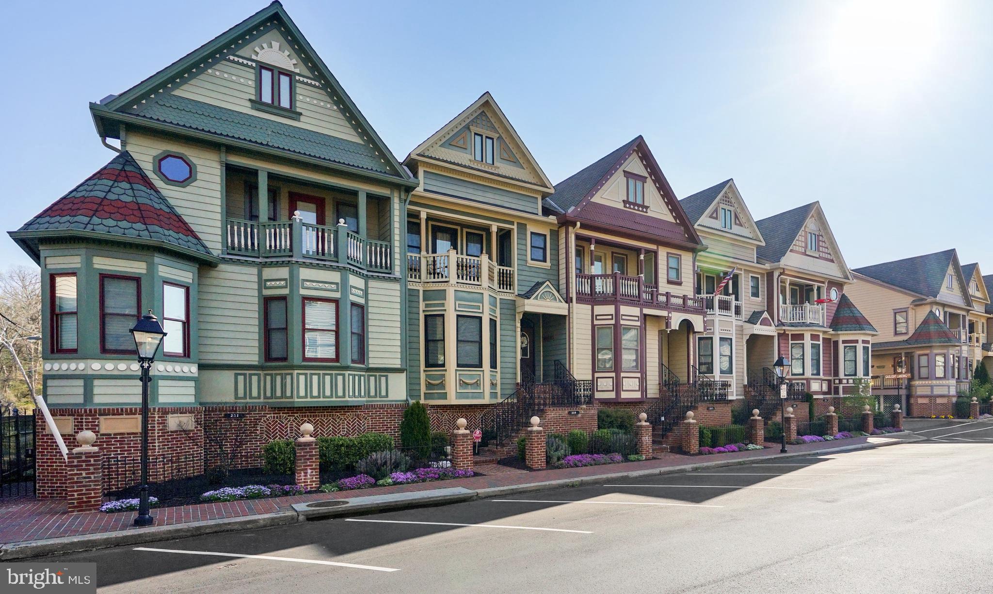 THE TOWNS OF OCCOQUAN MI - Residential Lease