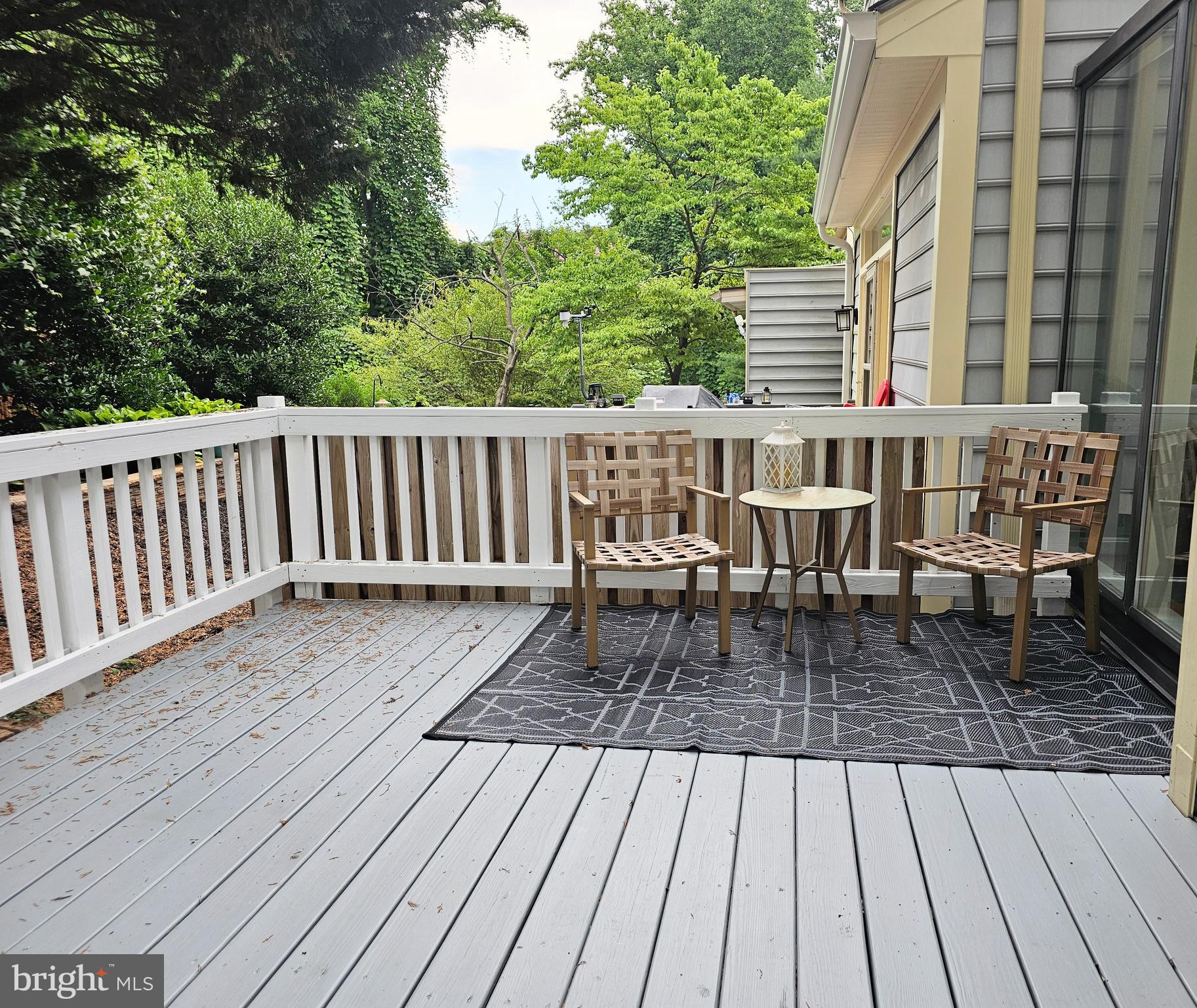 THE TOWNS OF OCCOQUAN MI - Residential Lease