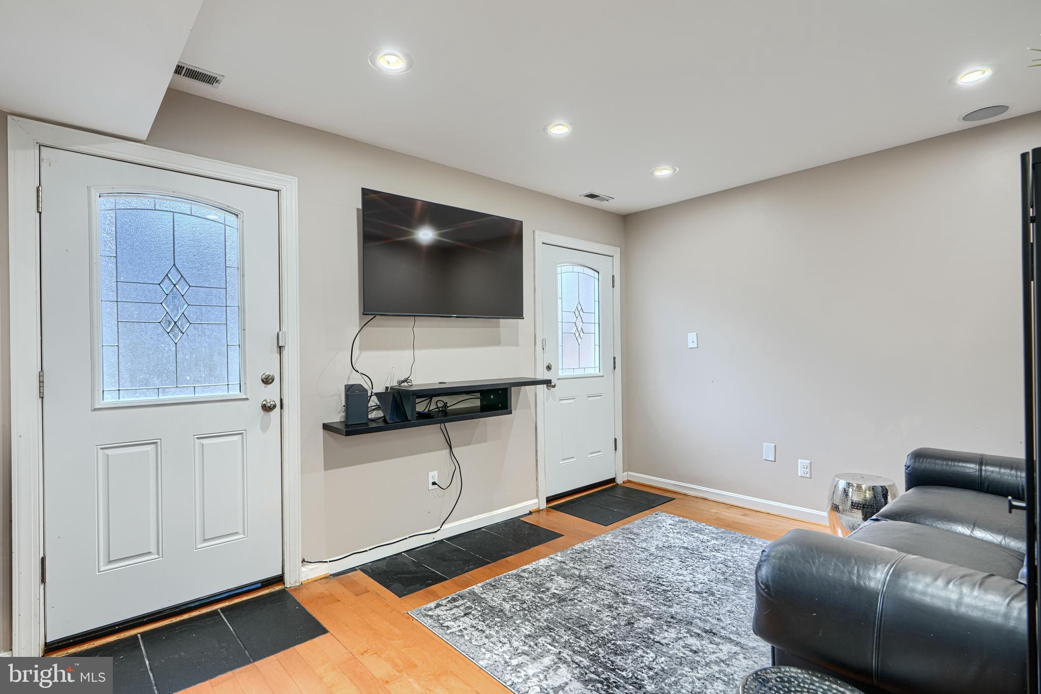 SETON HILL - Residential