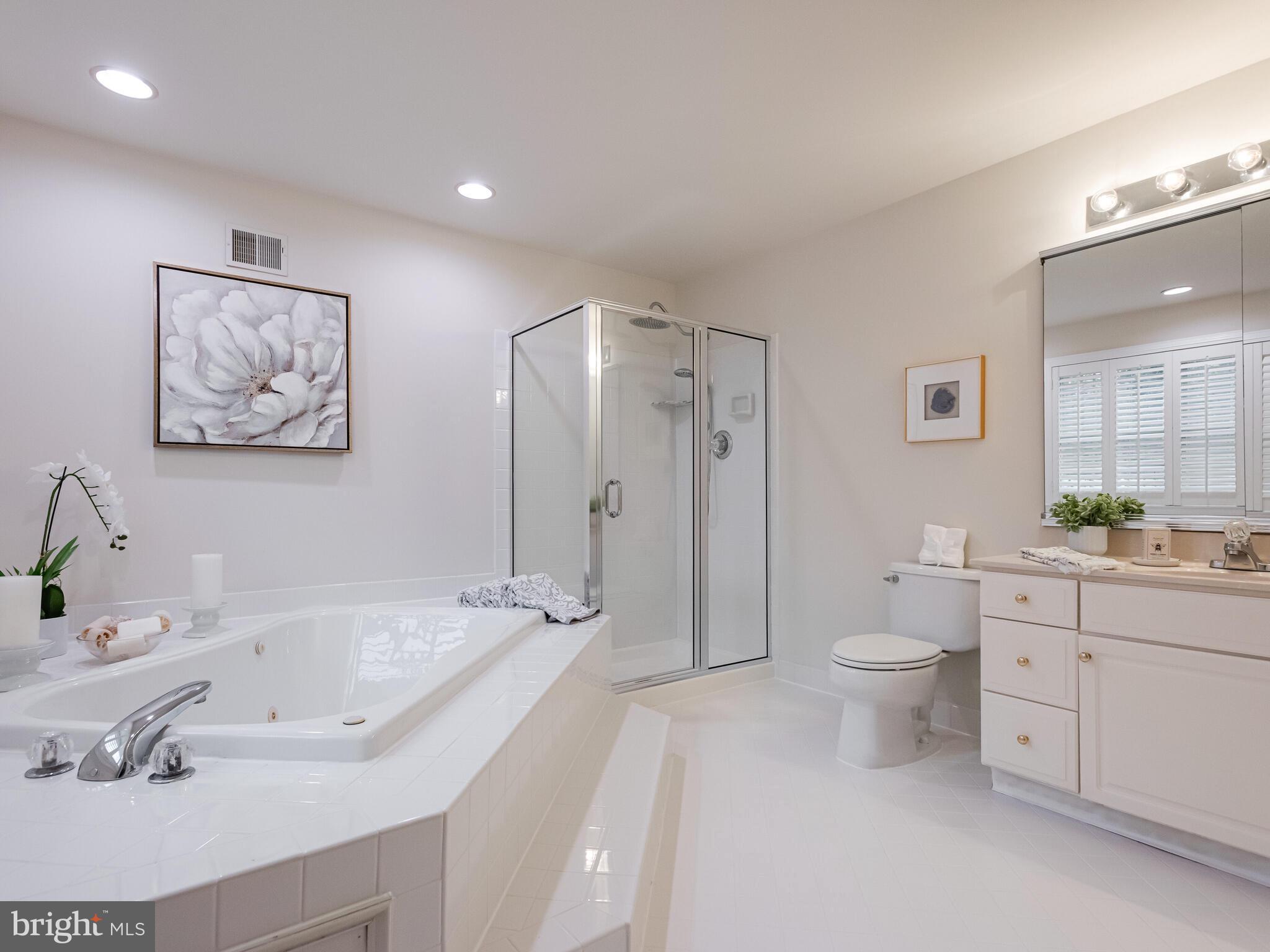 VALLEY FORGE WOODS - Residential