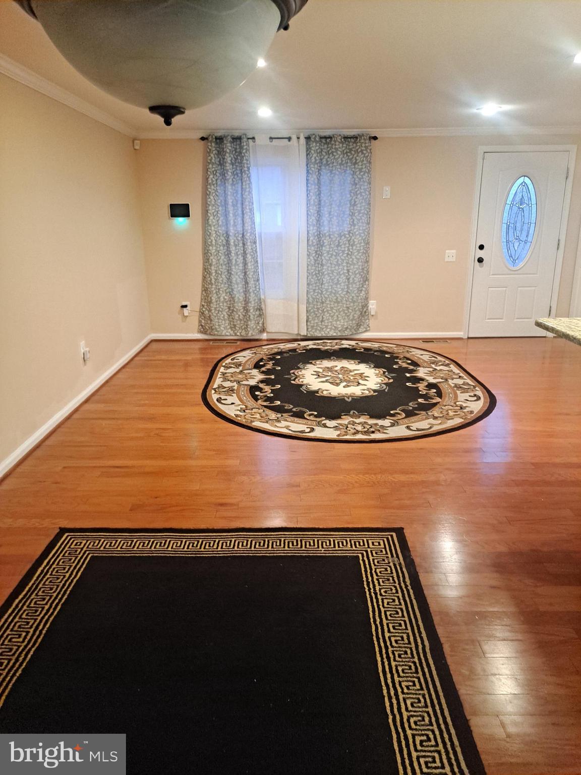 1208 BANNISTER CIRCLE