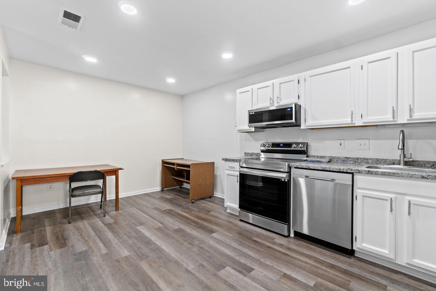 TUCKERMAN STATION CODM - Residential Lease